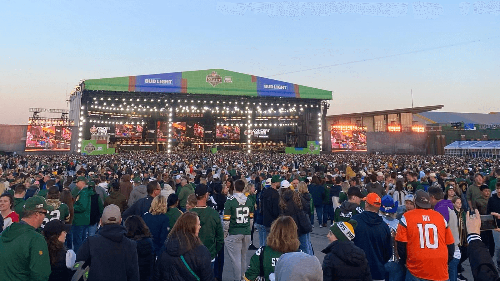 600,000 attend NFL Draft in Green Bay