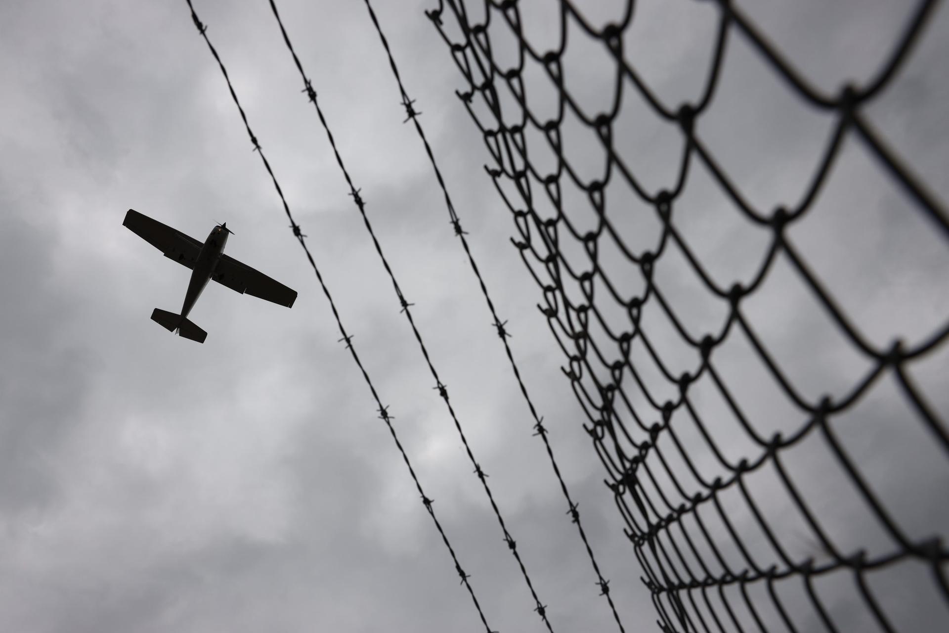 Air Wisconsin turns to ICE